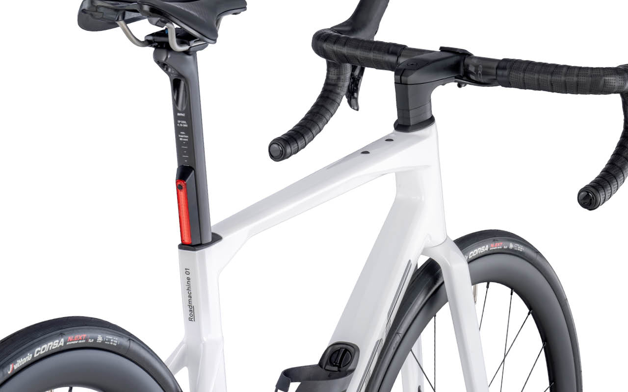 Roadmachine 01 FOUR Metallic White – BMC USA Corporation