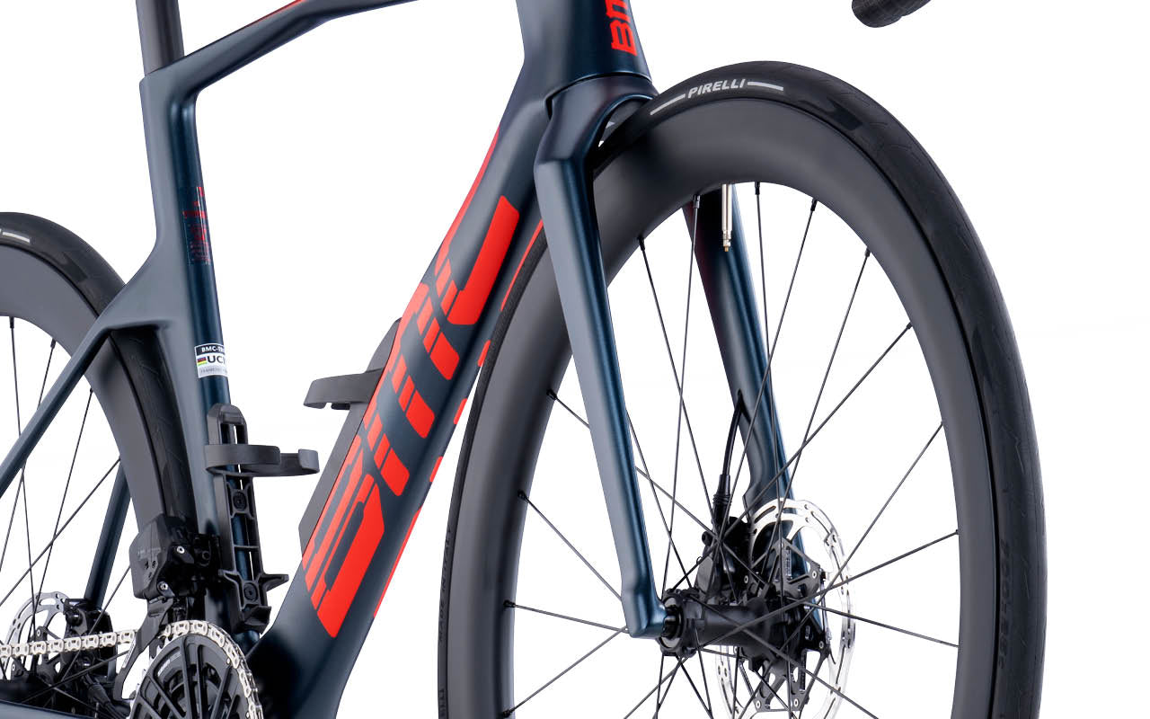 Teammachine R 01 THREE Deep Sea / Neon Red – BMC USA Corporation