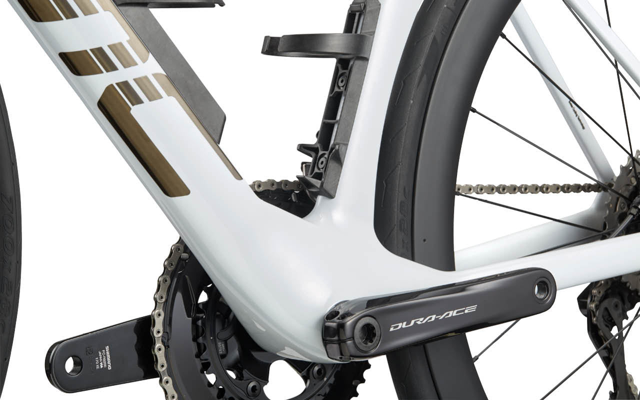 Teammachine R 01 TWO Off-White / Carbon – BMC USA Corporation