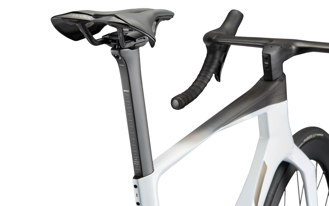 Teammachine R 01 TWO Off-White / Carbon – BMC USA Corporation